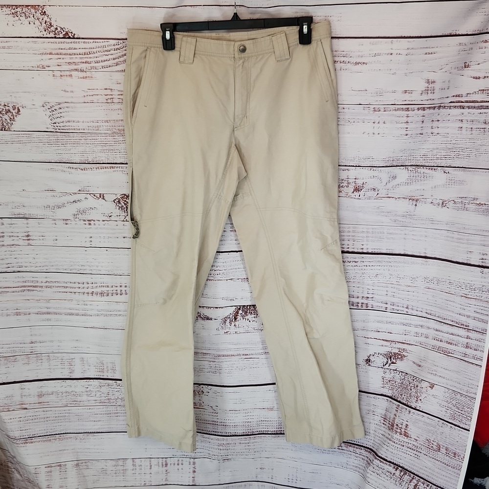 Columbia men's lightweight khaki pants